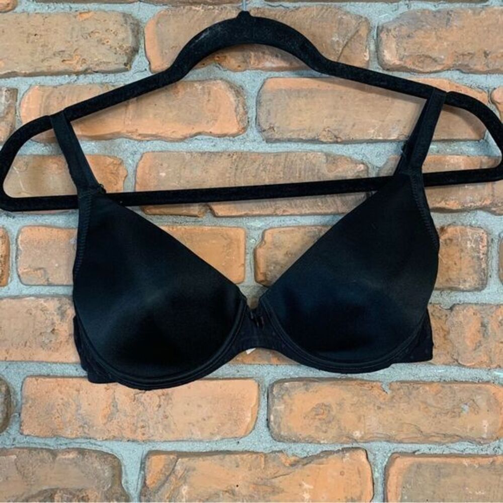 Victorias Secret Black Swiss Dot Mesh Underwire Bra 36C Classic Molded Cup Y2K‎
